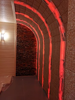 Спелеокамера из пилёного и прессованного сильвинита          (г. Москва)